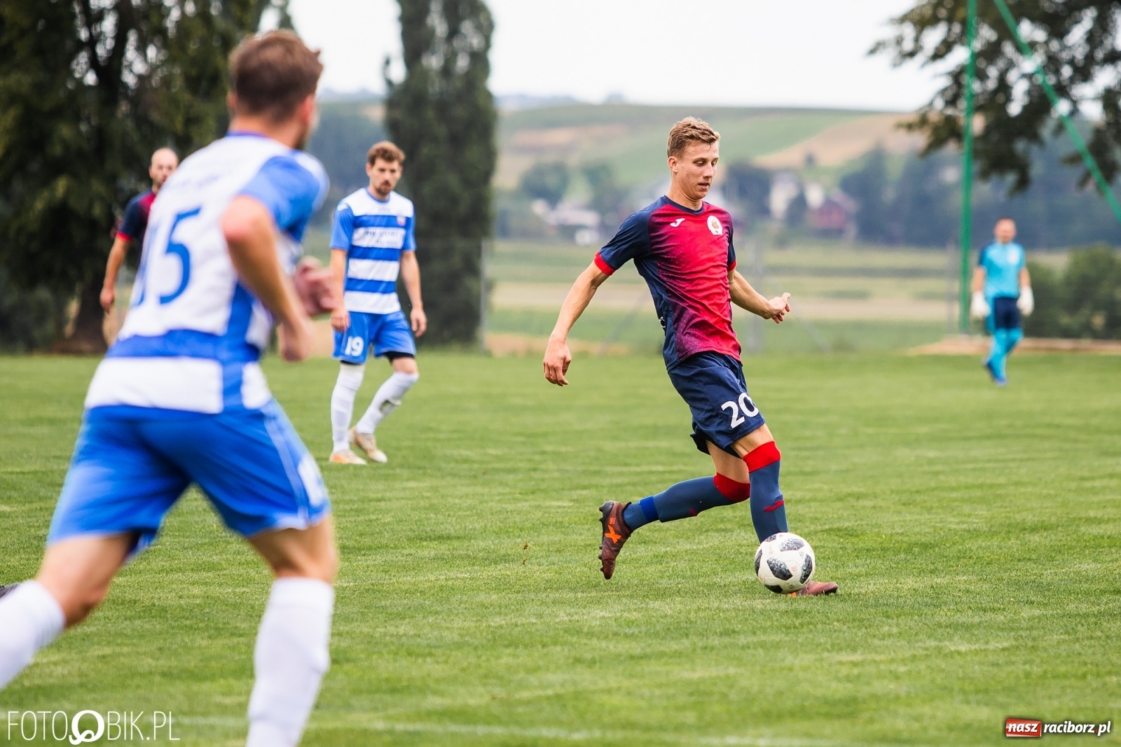 Zdjęcie w galerii na portalu naszraciborz.pl: Niespodzianka w derbach gminy. Krzanowice lepsze od Borucina [FOTO] wiadomości z regionu