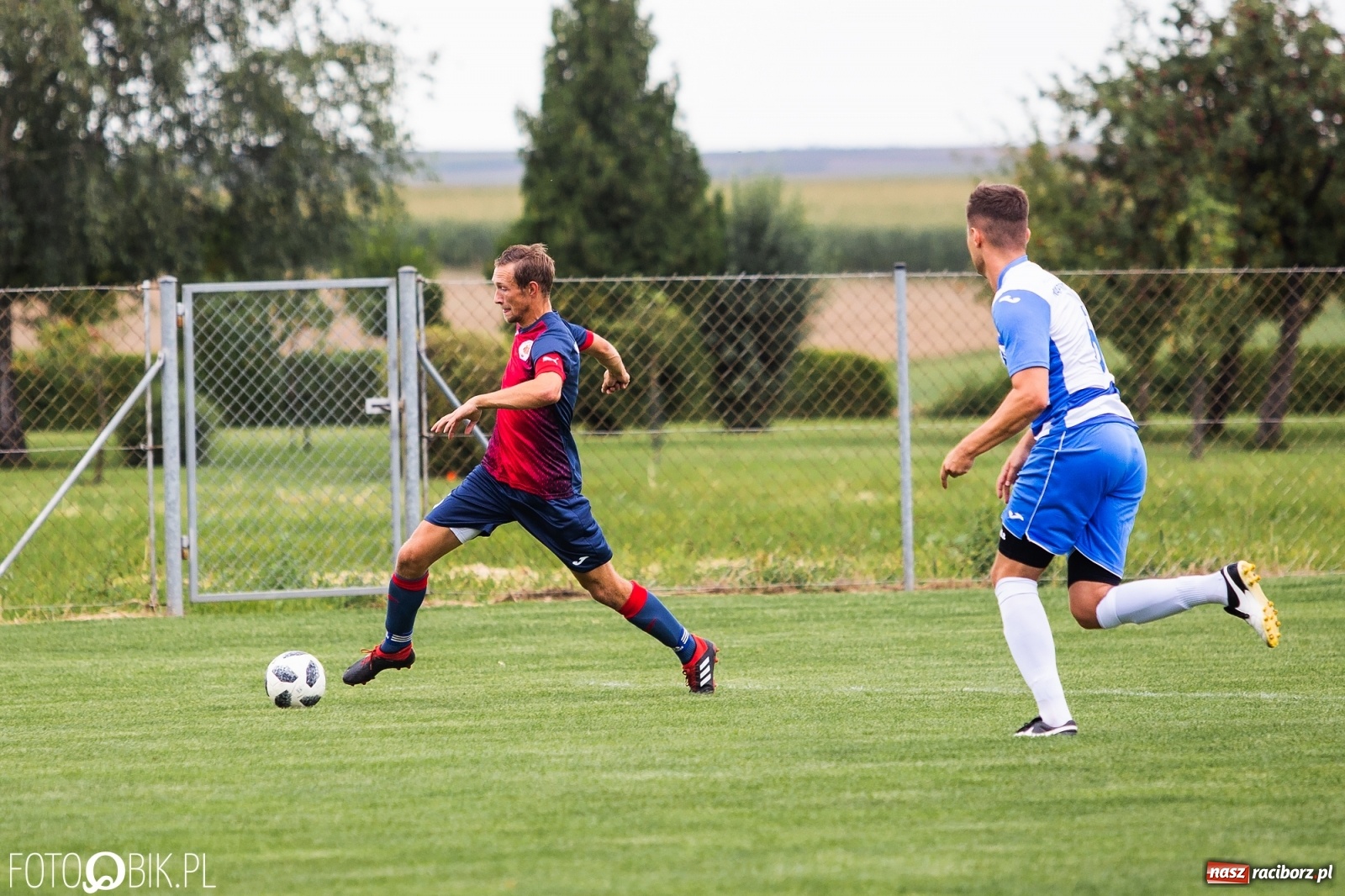 Zdjęcie w galerii na portalu naszraciborz.pl: Niespodzianka w derbach gminy. Krzanowice lepsze od Borucina [FOTO] wiadomości z regionu