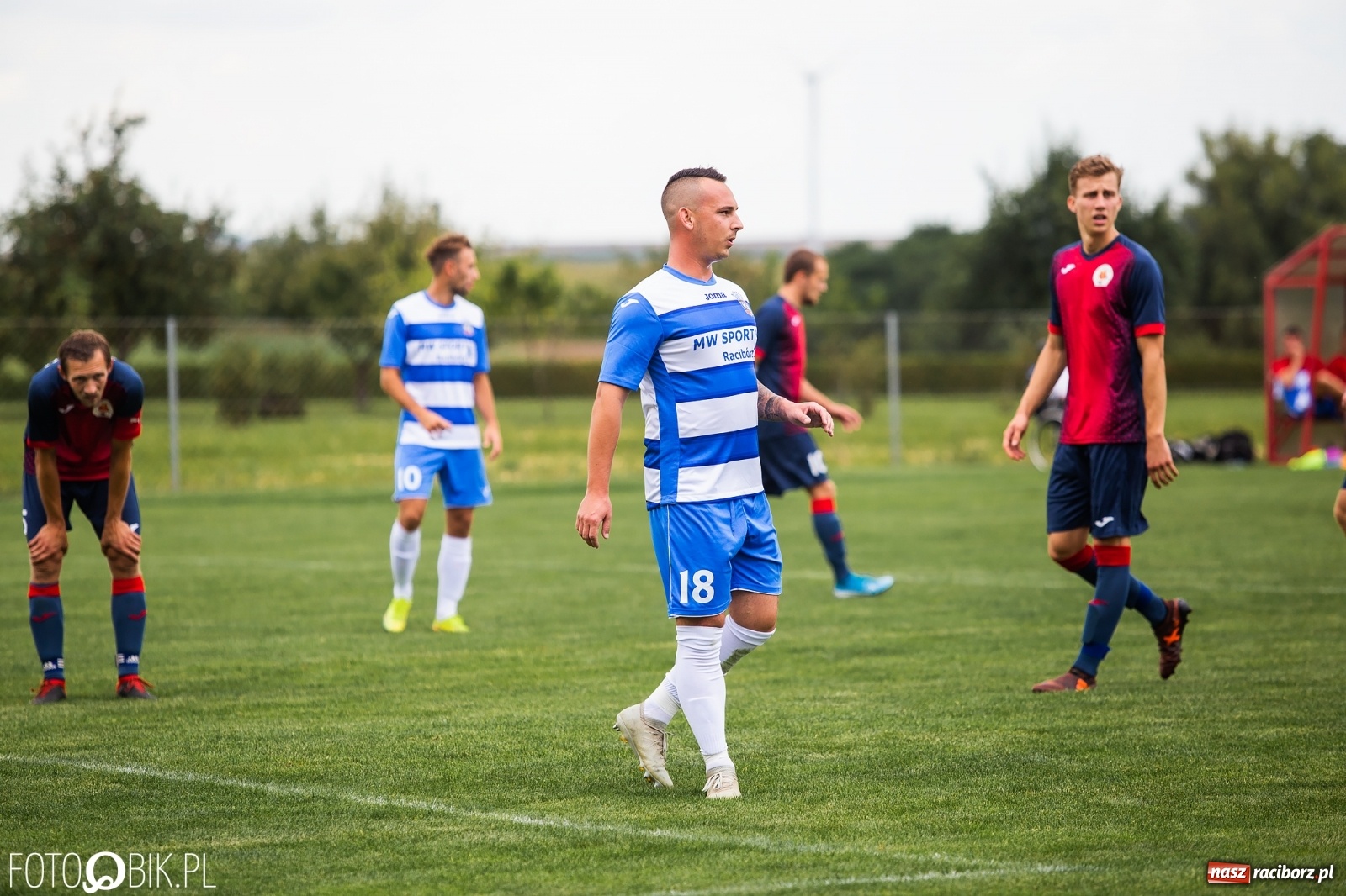 Zdjęcie w galerii na portalu naszraciborz.pl: Niespodzianka w derbach gminy. Krzanowice lepsze od Borucina [FOTO] wiadomości z regionu