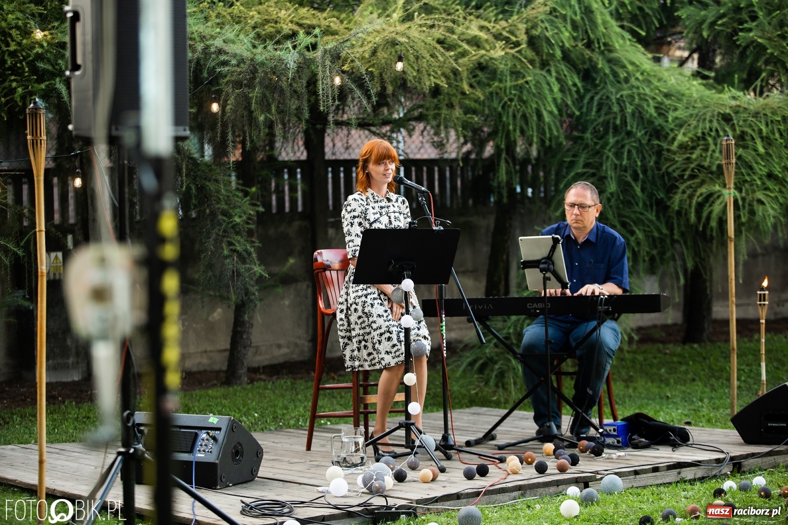 Zdjęcie w galerii na portalu naszraciborz.pl: Recital pt. Piosenka jest dobra na wszystko w Ogrodzie Kultury wiadomości z regionu