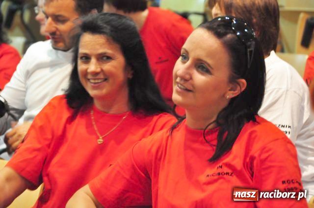 Zdjęcie w galerii na portalu naszraciborz.pl: Absolwenci zjechali do PWSZ wiadomości z regionu