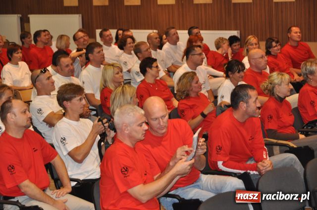 Zdjęcie w galerii na portalu naszraciborz.pl: Absolwenci zjechali do PWSZ wiadomości z regionu