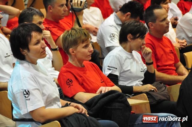 Zdjęcie w galerii na portalu naszraciborz.pl: Absolwenci zjechali do PWSZ wiadomości z regionu