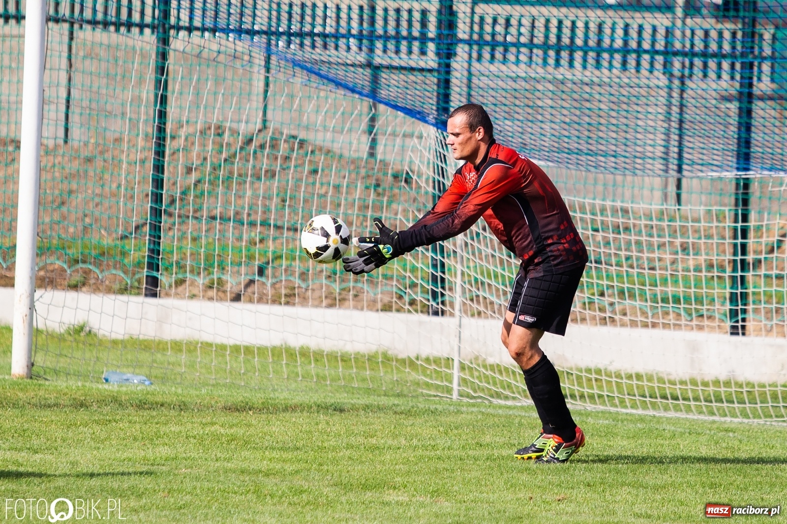 Zdjęcie w galerii na portalu naszraciborz.pl: Wyrównane derby przy Urbana dla rezerw Studziennej [FOTO] wiadomości z regionu