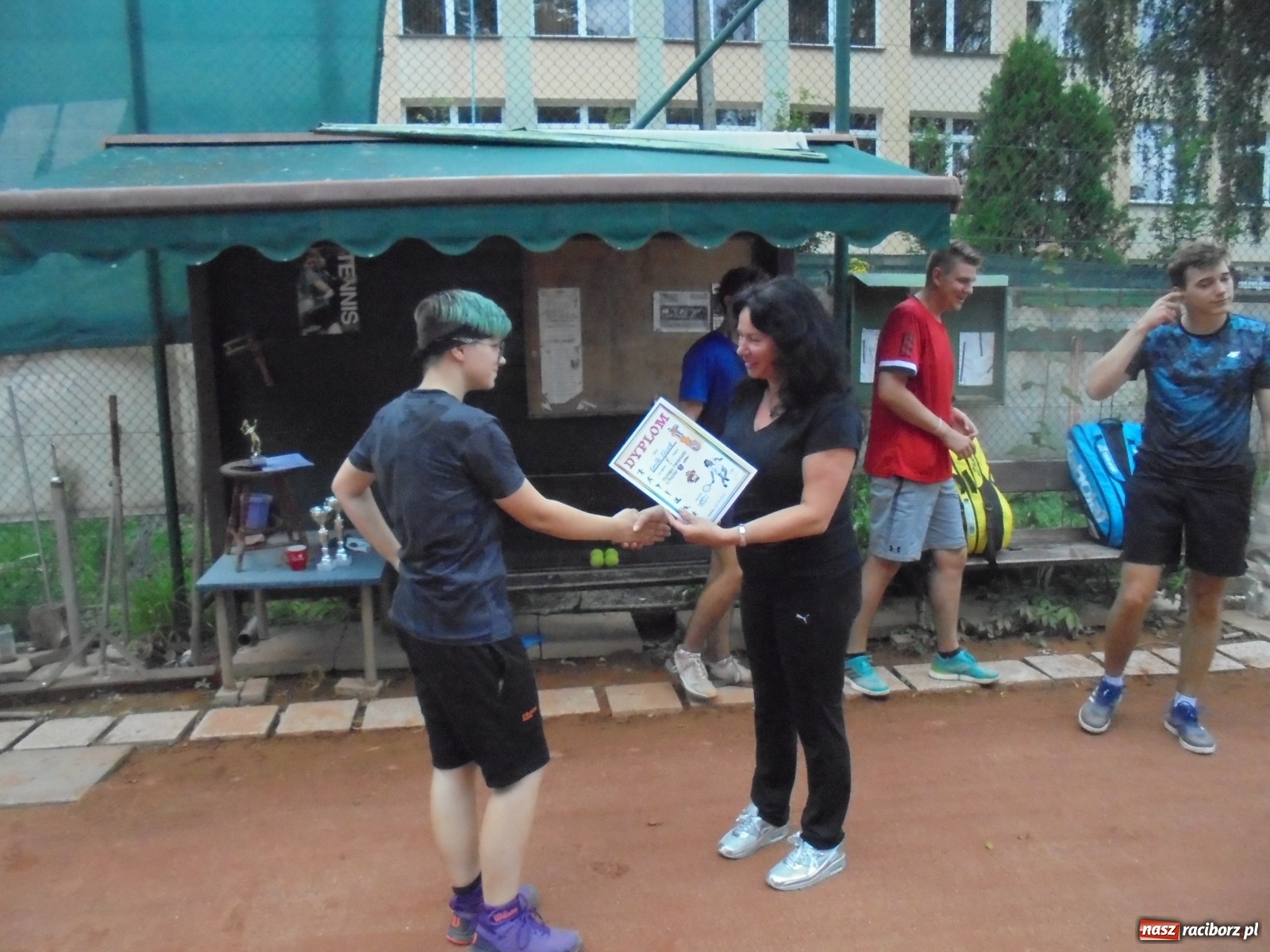 Zdjęcie w galerii na portalu naszraciborz.pl: Grzegorz Rybiński zwycięzcą kolejnego turnieju o Puchar Starosty wiadomości z regionu