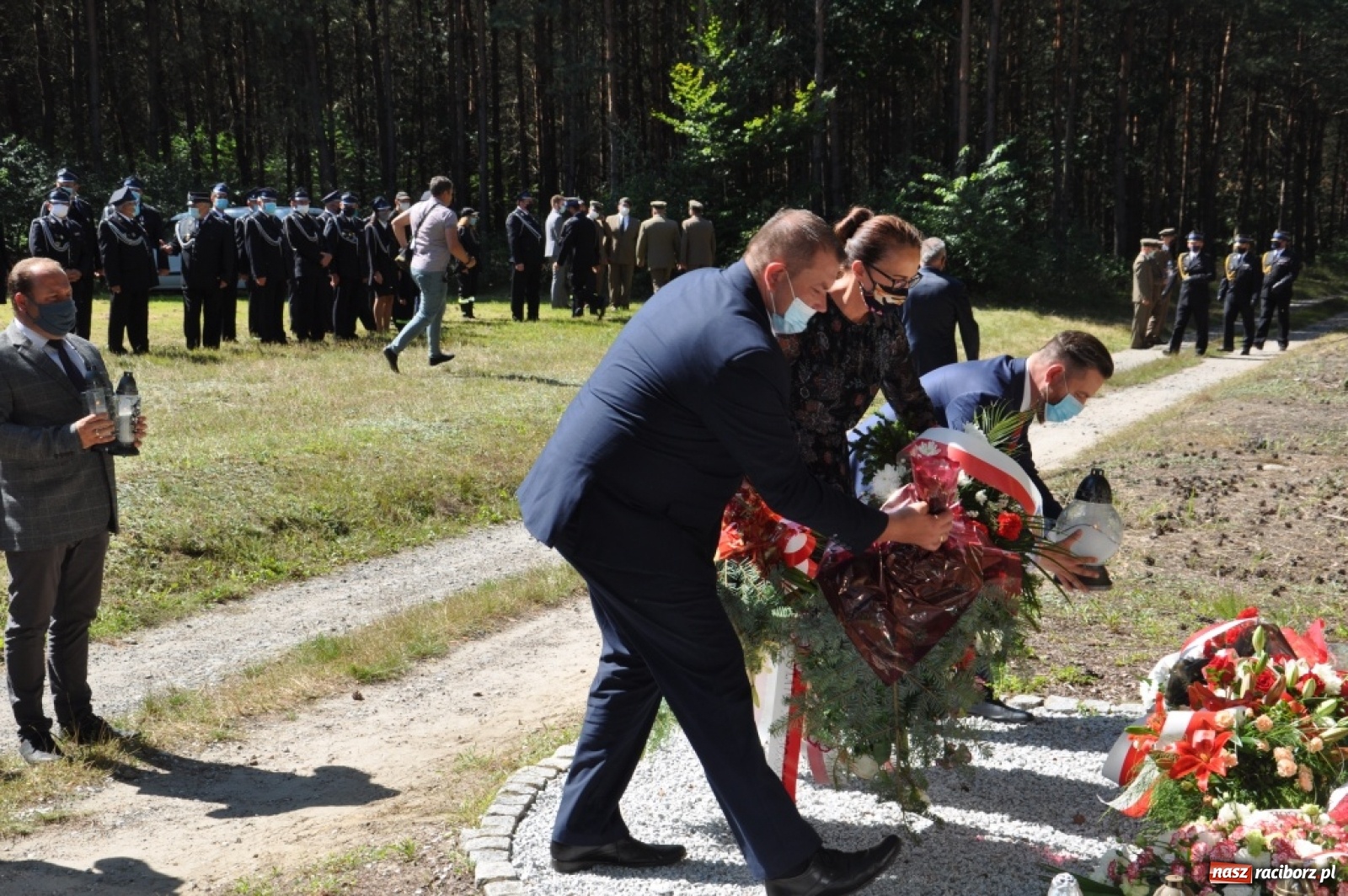 Zdjęcie w galerii na portalu naszraciborz.pl: Upamiętniono 28. rocznicę pożaru w Kuźni Raciborskiej  wiadomości z regionu