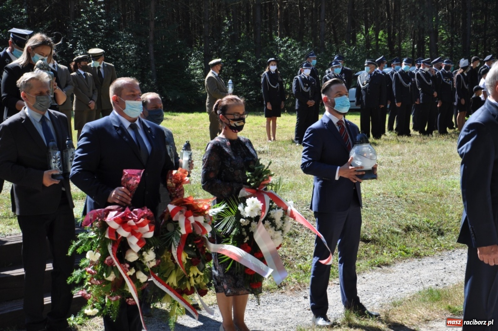 Zdjęcie w galerii na portalu naszraciborz.pl: Upamiętniono 28. rocznicę pożaru w Kuźni Raciborskiej  wiadomości z regionu