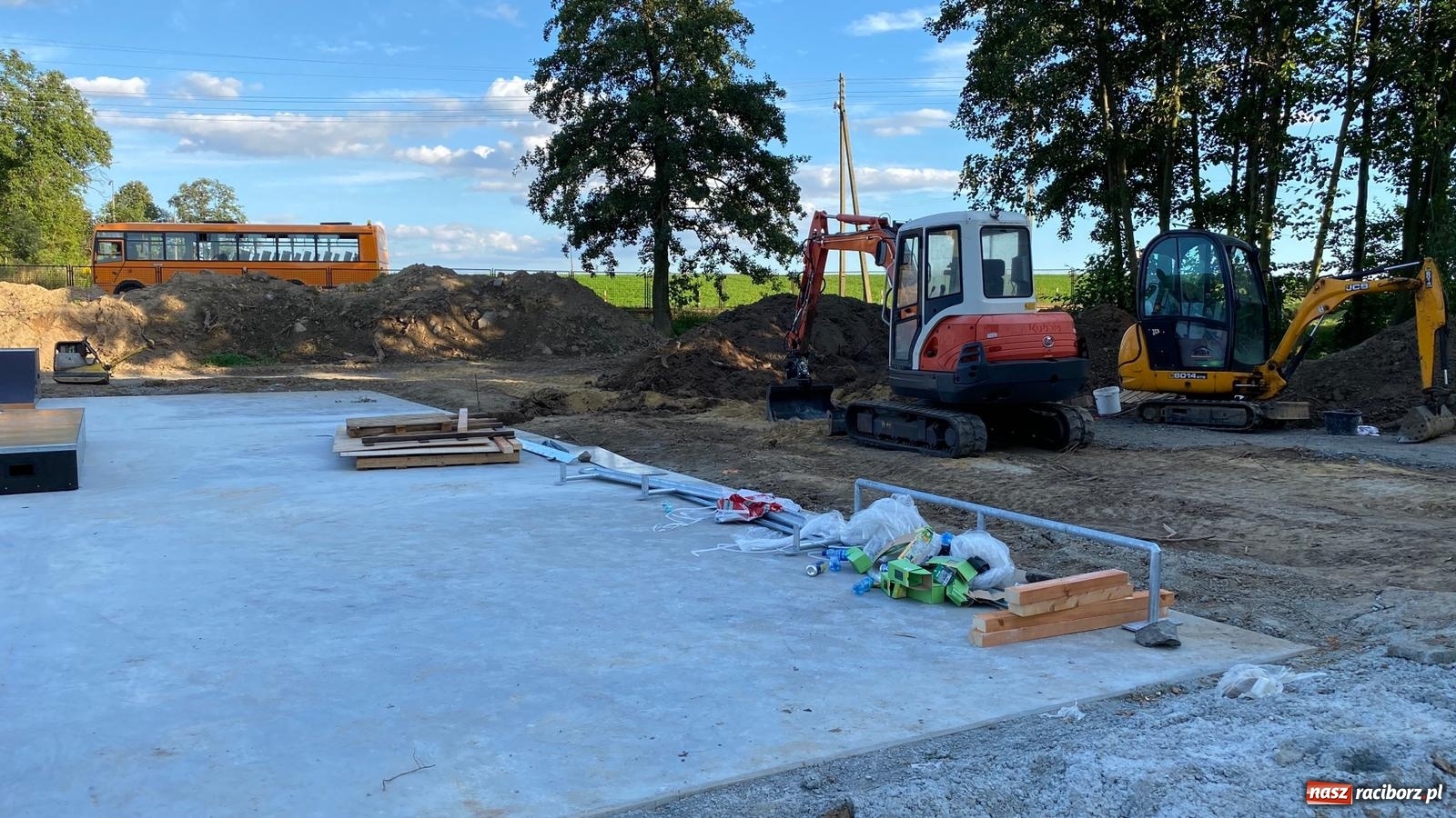 Zdjęcie w galerii na portalu naszraciborz.pl: W Krzanowicach powstaje skatepark i pumptrack [FOTO] wiadomości z regionu
