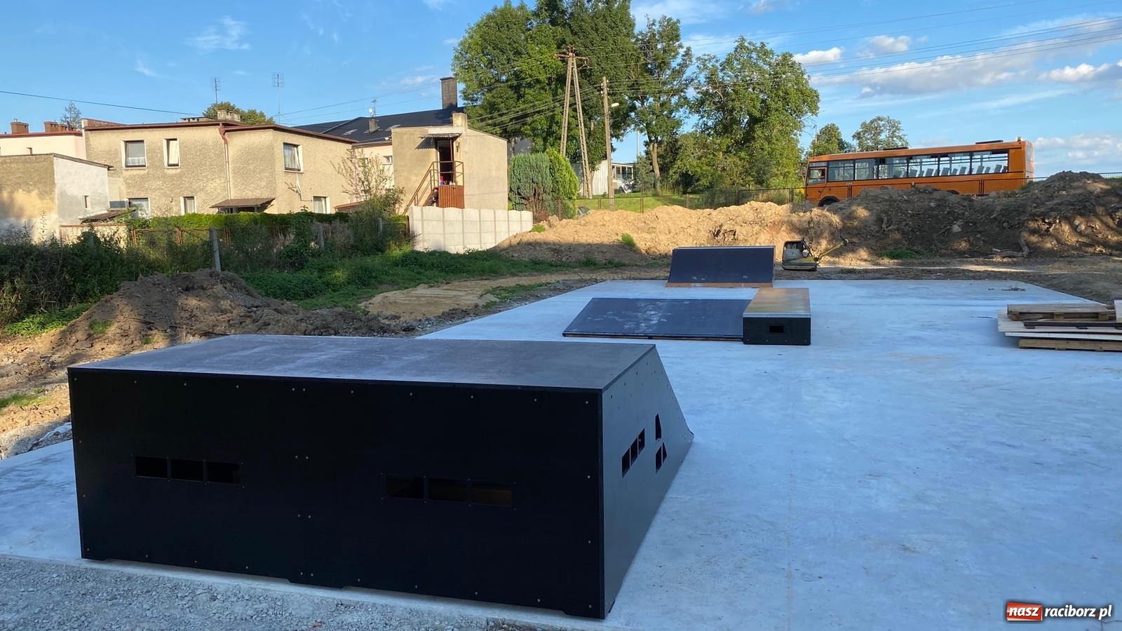 Zdjęcie w galerii na portalu naszraciborz.pl: W Krzanowicach powstaje skatepark i pumptrack [FOTO] wiadomości z regionu