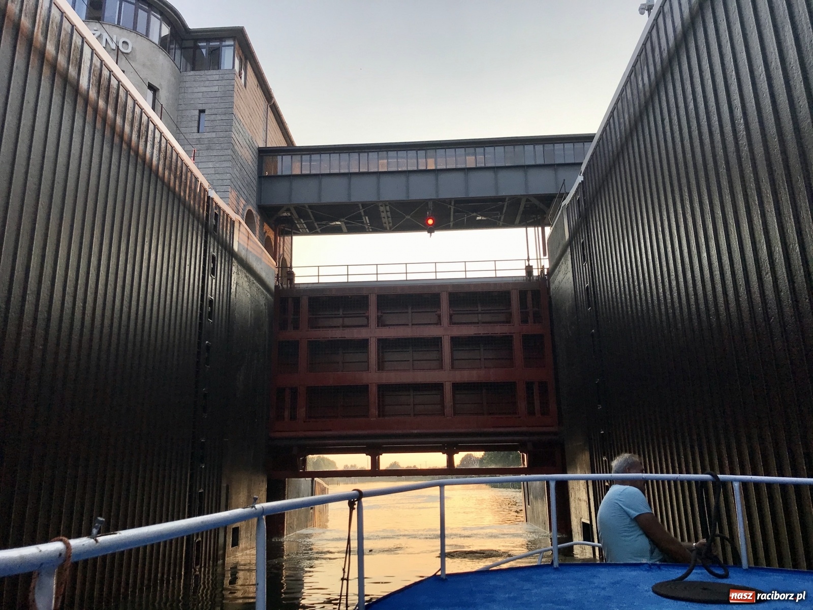 Zdjęcie w galerii na portalu naszraciborz.pl: Rejs Kanałem Gliwickim z Remigiuszem Rączką! wiadomości z regionu