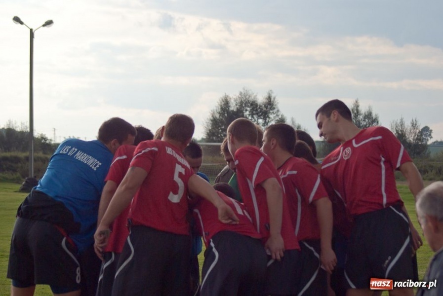 Zdjęcie w galerii na portalu naszraciborz.pl: Tatara uratował punkt dla Cyprzanowa wiadomości z regionu