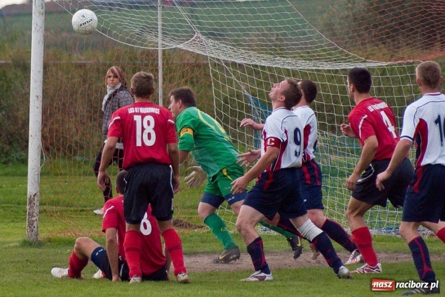 Zdjęcie w galerii na portalu naszraciborz.pl: Tatara uratował punkt dla Cyprzanowa wiadomości z regionu