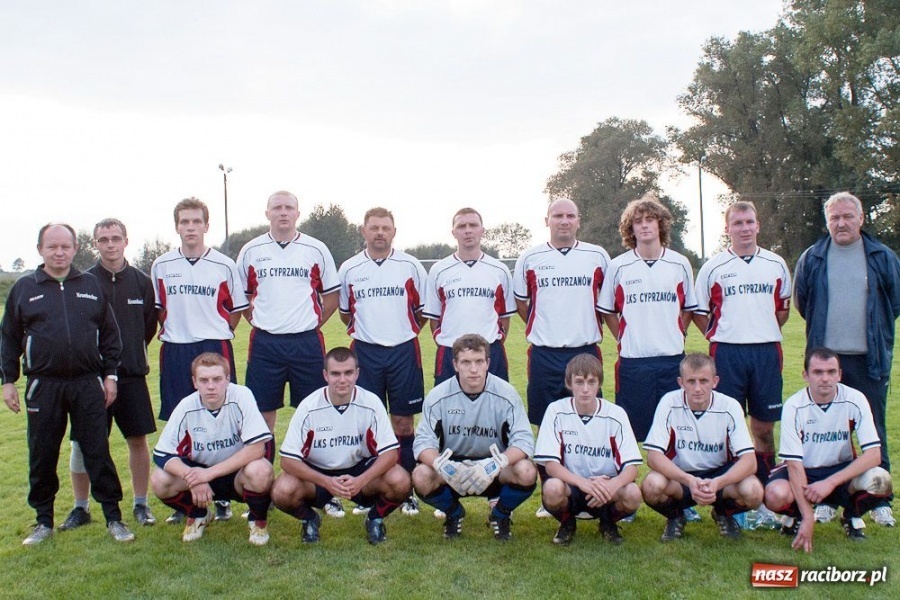 Zdjęcie w galerii na portalu naszraciborz.pl: Tatara uratował punkt dla Cyprzanowa wiadomości z regionu