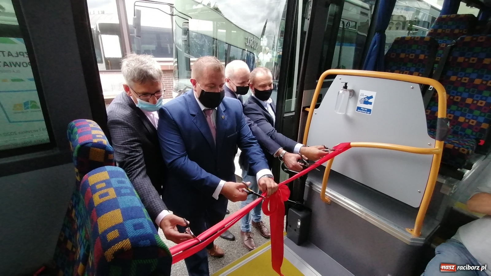 Zdjęcie w galerii na portalu naszraciborz.pl: Powiat wzmocnił flotę raciborskiego PKS [FOTO i WIDEO] wiadomości z regionu