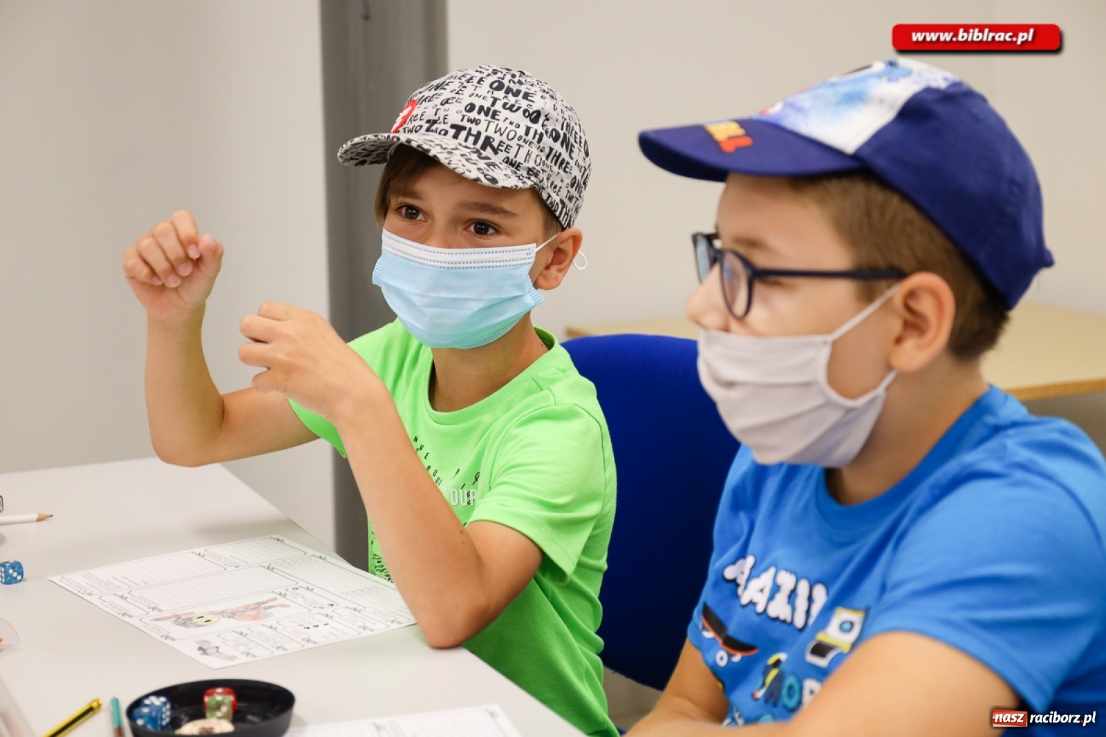 Zdjęcie w galerii na portalu naszraciborz.pl: W raciborskiej bibliotece wszystko gra! wiadomości z regionu