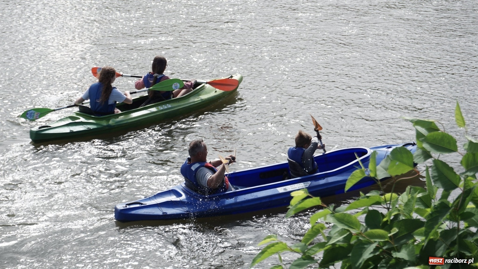 Zdjęcie w galerii na portalu naszraciborz.pl: Spływ kajakowy na koniec wakacji z GCK Nędza  wiadomości z regionu
