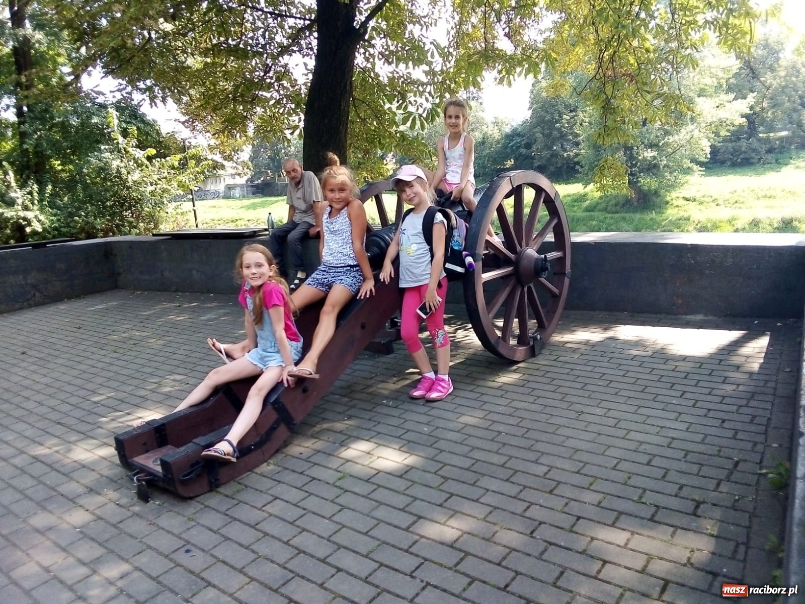 Zdjęcie w galerii na portalu naszraciborz.pl: Letnie zajęcia teatralno-podróżnicze w Krzanowicach wiadomości z regionu