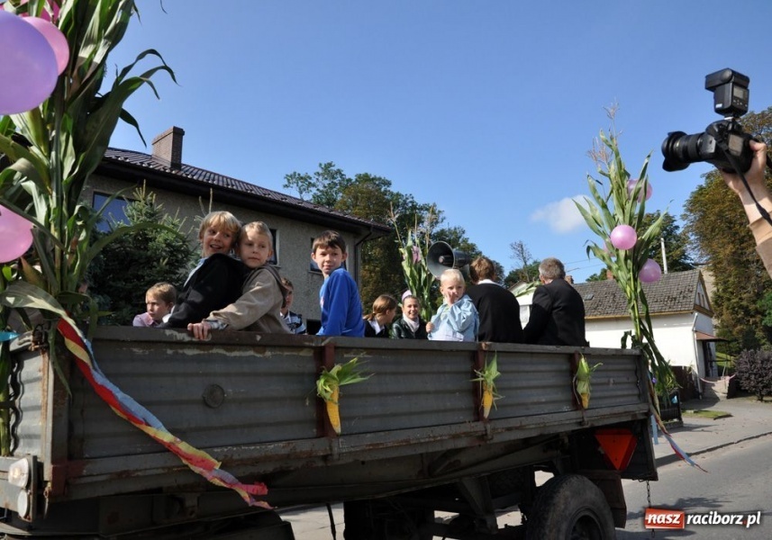 Zdjęcie w galerii na portalu naszraciborz.pl: Dożynki na długim dystansie wiadomości z regionu