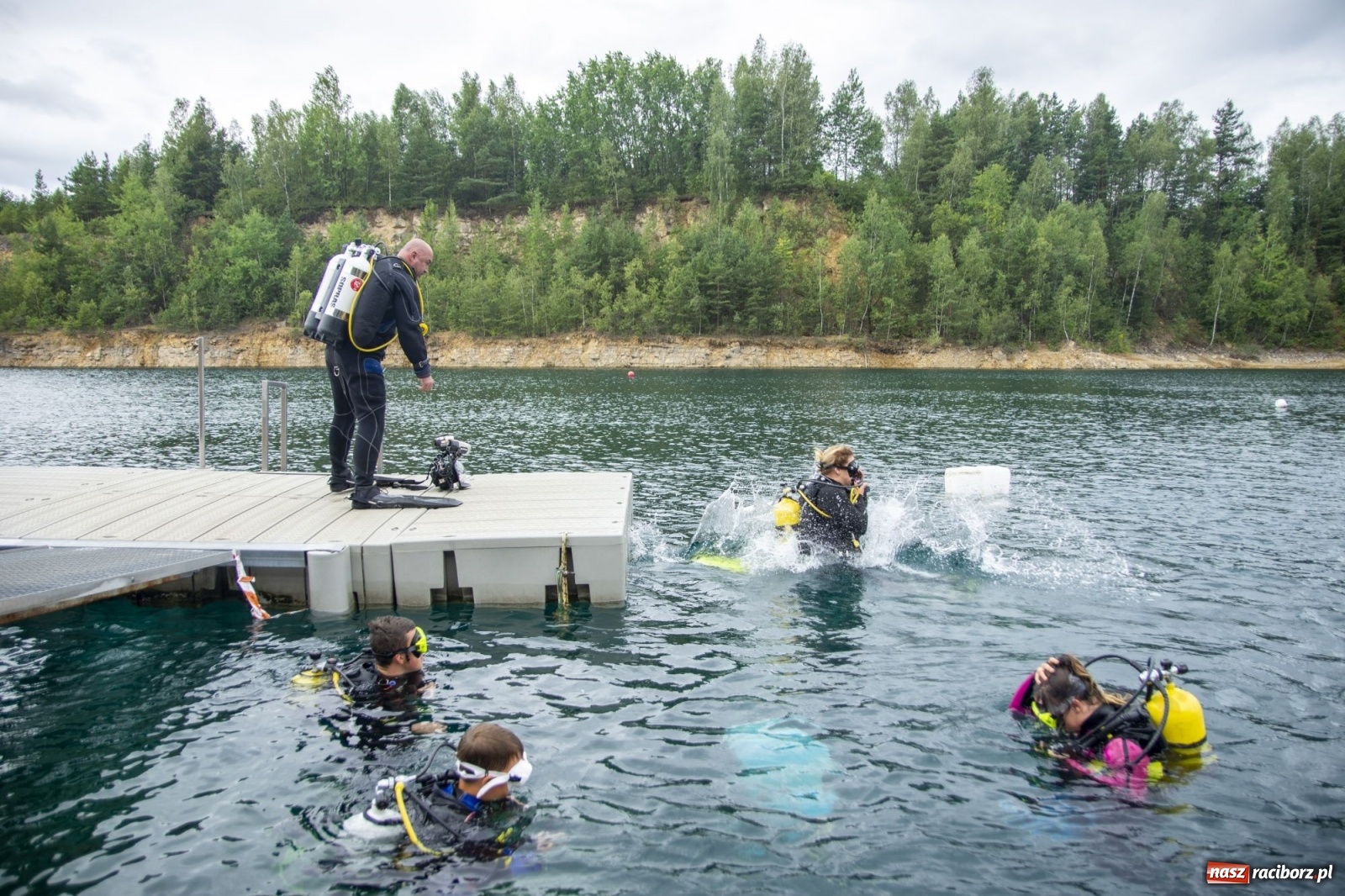 Zdjęcie w galerii na portalu naszraciborz.pl: Raciborzanie nurkowali w Jaworznie [FOTO]  wiadomości z regionu