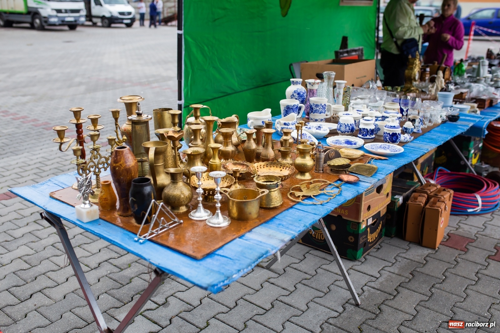 Zdjęcie w galerii na portalu naszraciborz.pl: Pogoda nie pomogła handlującym w Pietrowicach Wielkich  wiadomości z regionu