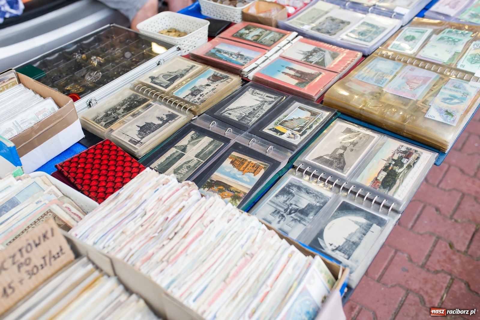 Zdjęcie w galerii na portalu naszraciborz.pl: Pogoda nie pomogła handlującym w Pietrowicach Wielkich  wiadomości z regionu