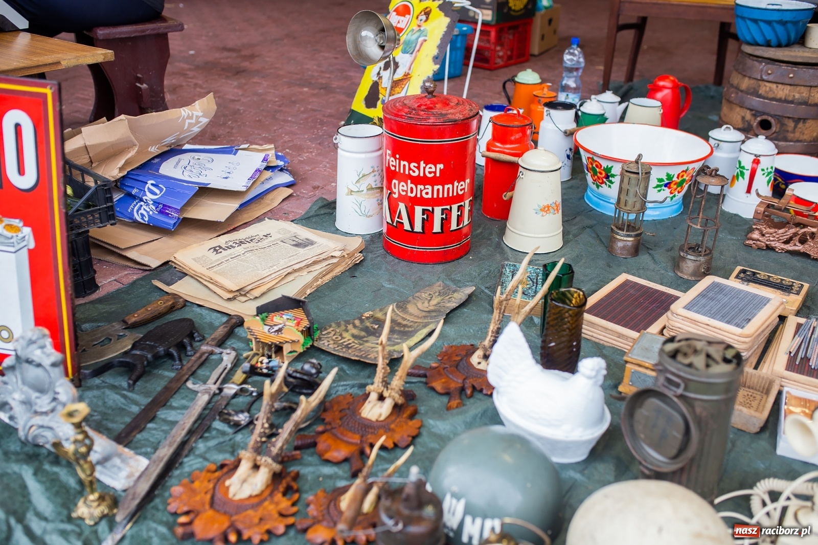 Zdjęcie w galerii na portalu naszraciborz.pl: Pogoda nie pomogła handlującym w Pietrowicach Wielkich  wiadomości z regionu