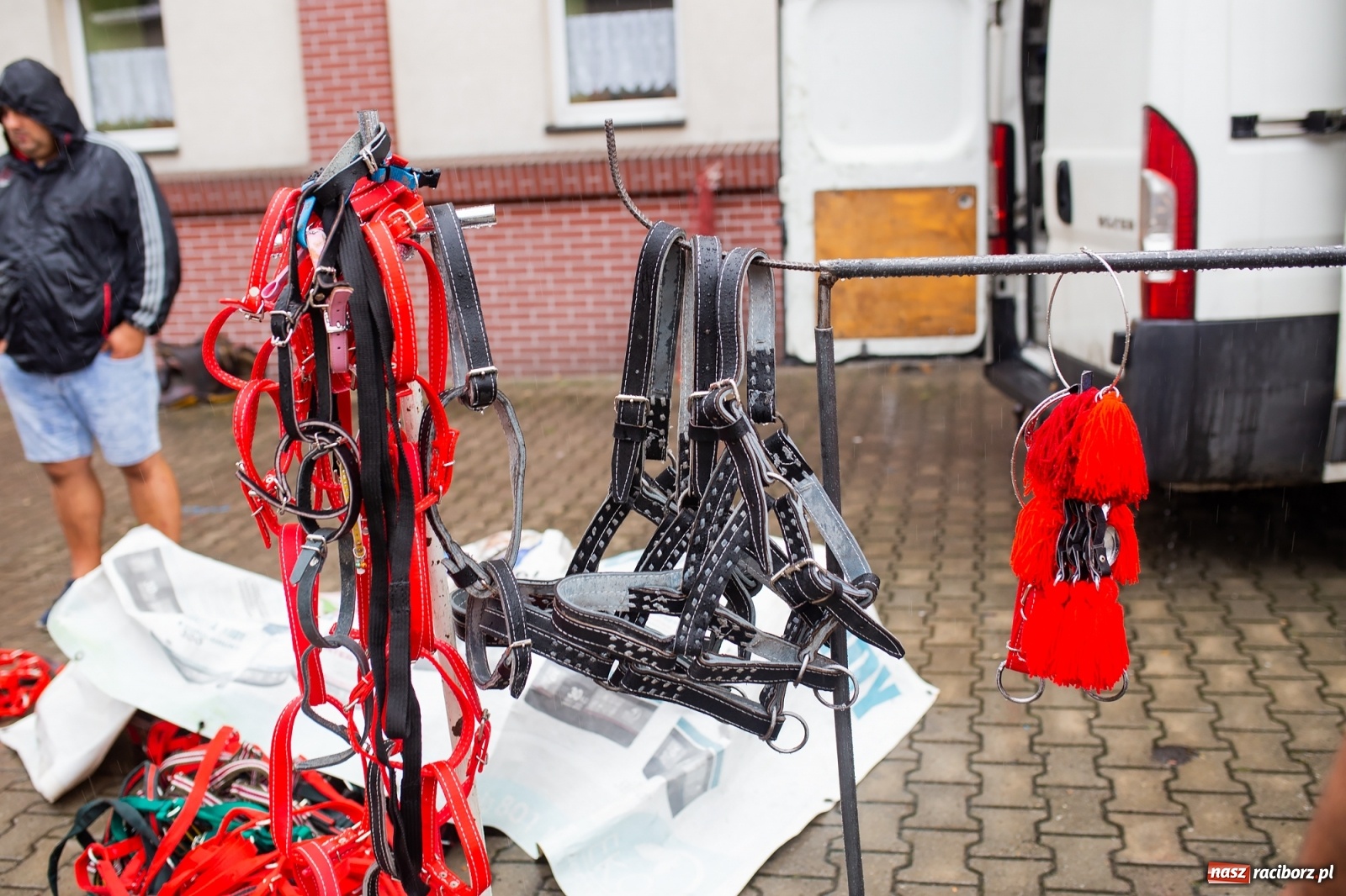 Zdjęcie w galerii na portalu naszraciborz.pl: Pogoda nie pomogła handlującym w Pietrowicach Wielkich  wiadomości z regionu