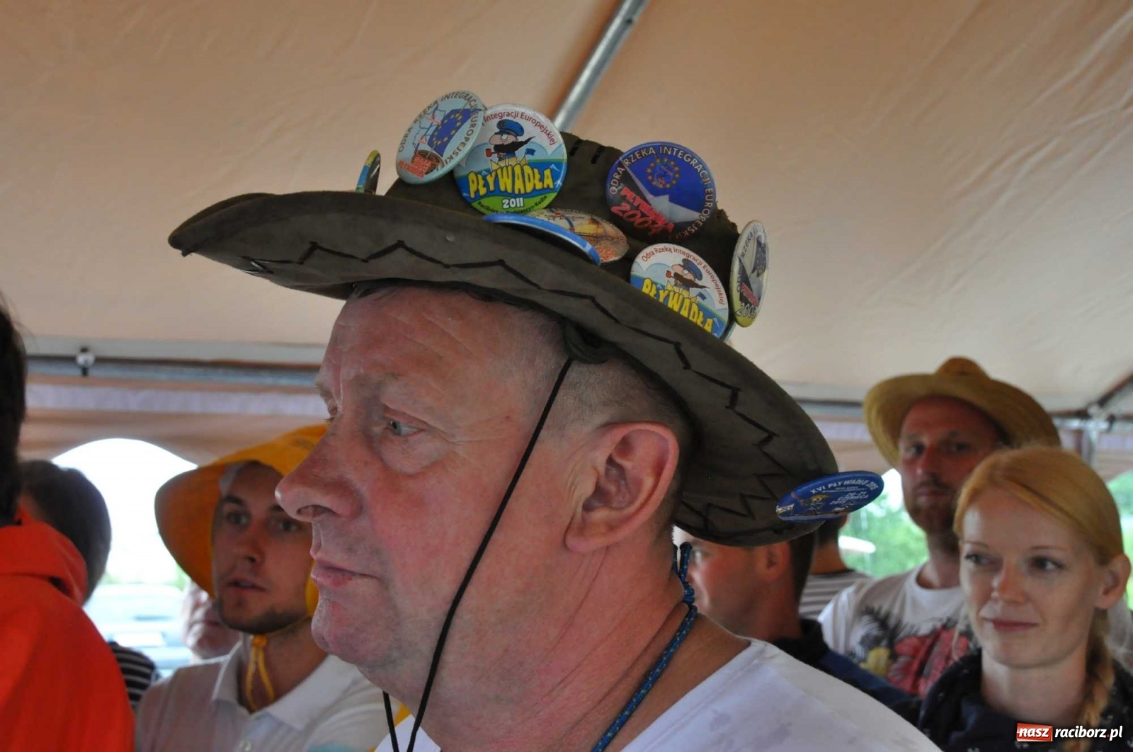 Zdjęcie w galerii na portalu naszraciborz.pl: Grill w polonezie, trumna i koronawirus. Pływadło 2020 [FOTO i WIDEO] wiadomości z regionu