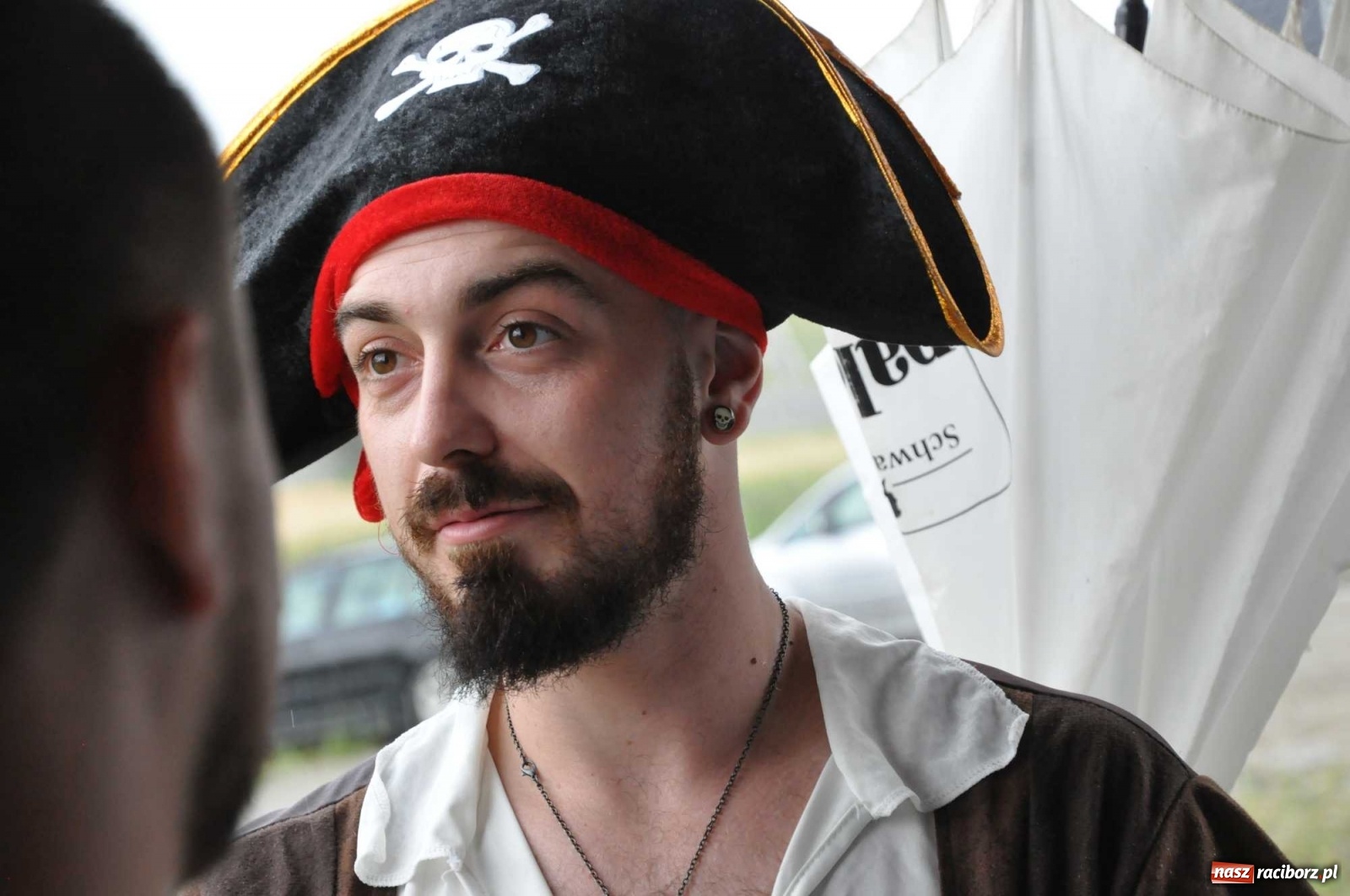 Zdjęcie w galerii na portalu naszraciborz.pl: Grill w polonezie, trumna i koronawirus. Pływadło 2020 [FOTO i WIDEO] wiadomości z regionu