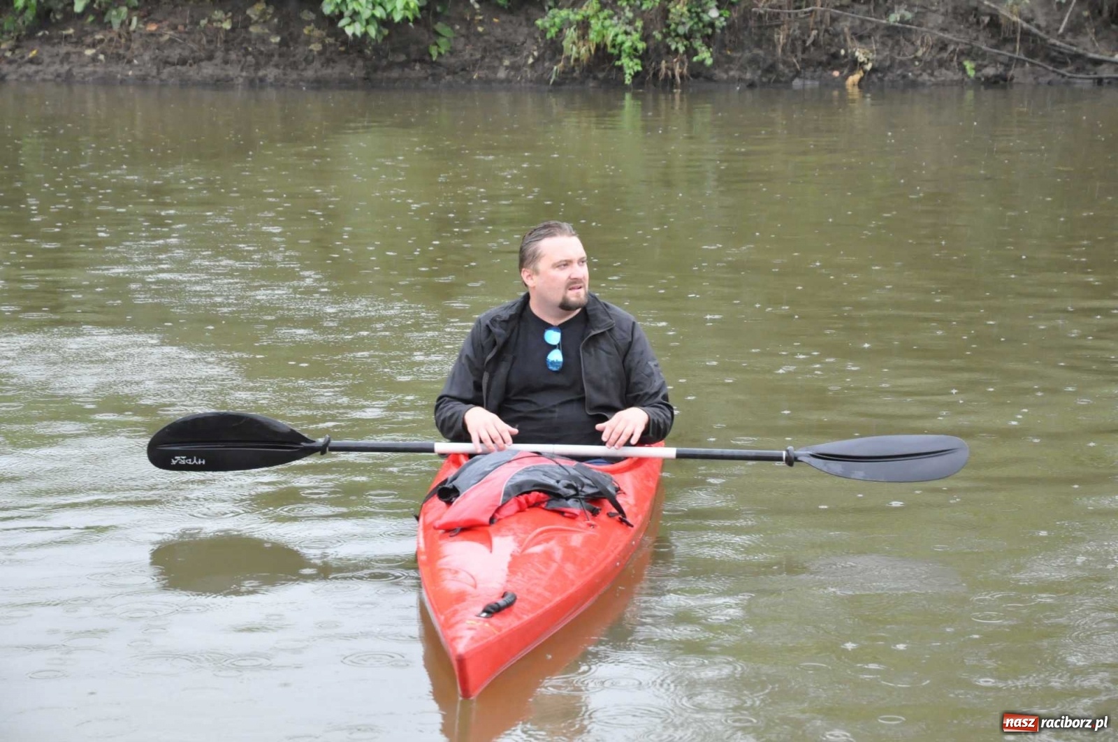 Zdjęcie w galerii na portalu naszraciborz.pl: Grill w polonezie, trumna i koronawirus. Pływadło 2020 [FOTO i WIDEO] wiadomości z regionu