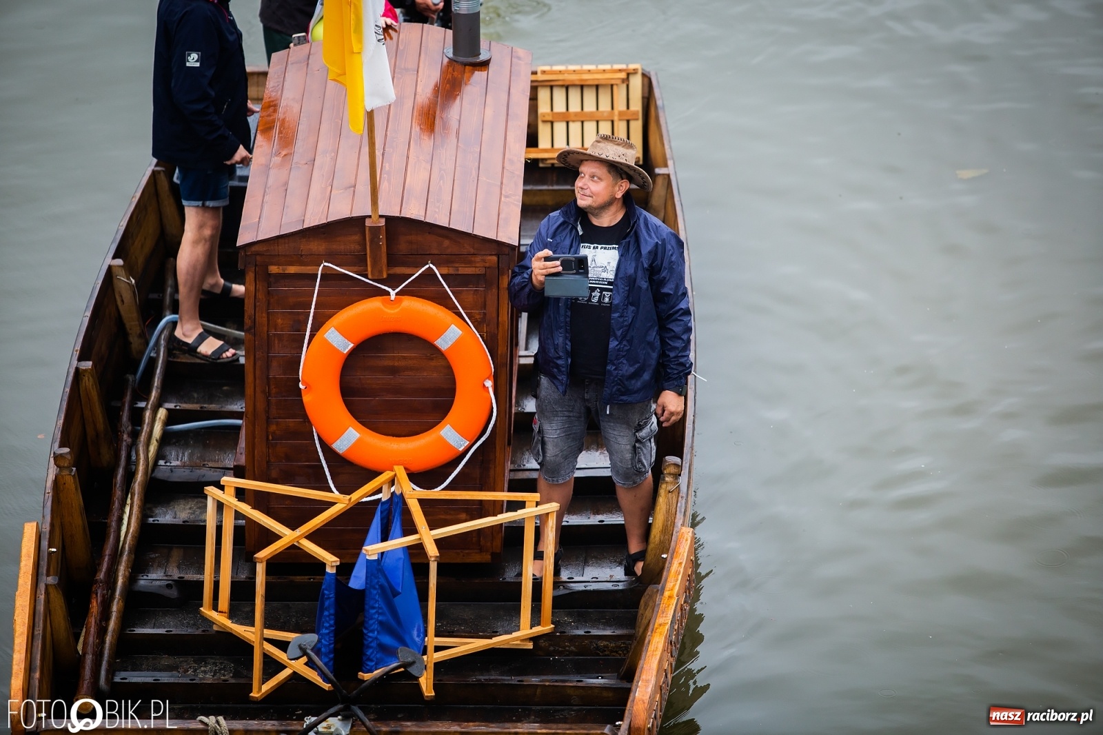 Zdjęcie w galerii na portalu naszraciborz.pl: Grill w polonezie, trumna i koronawirus. Pływadło 2020 [FOTO i WIDEO] wiadomości z regionu