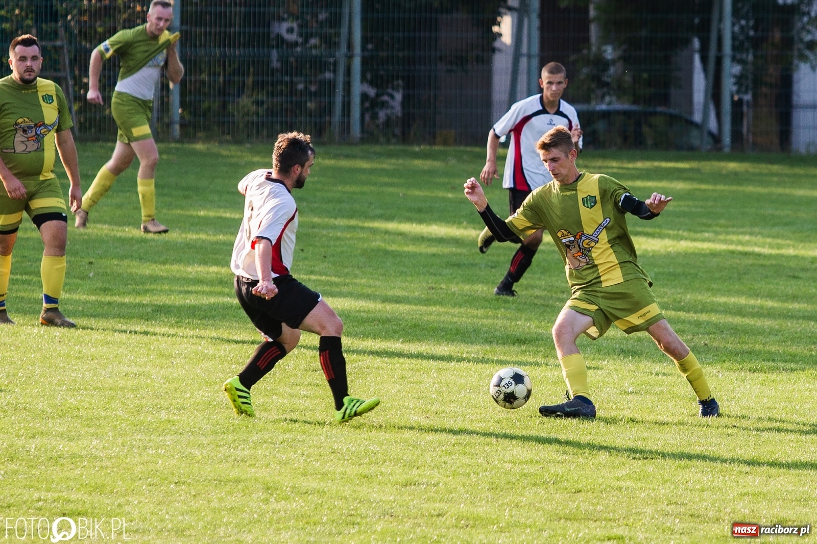 Zdjęcie w galerii na portalu naszraciborz.pl: Lokomotywa z Tuwima ruszyła. Koziołki pokonane [FOTO] wiadomości z regionu