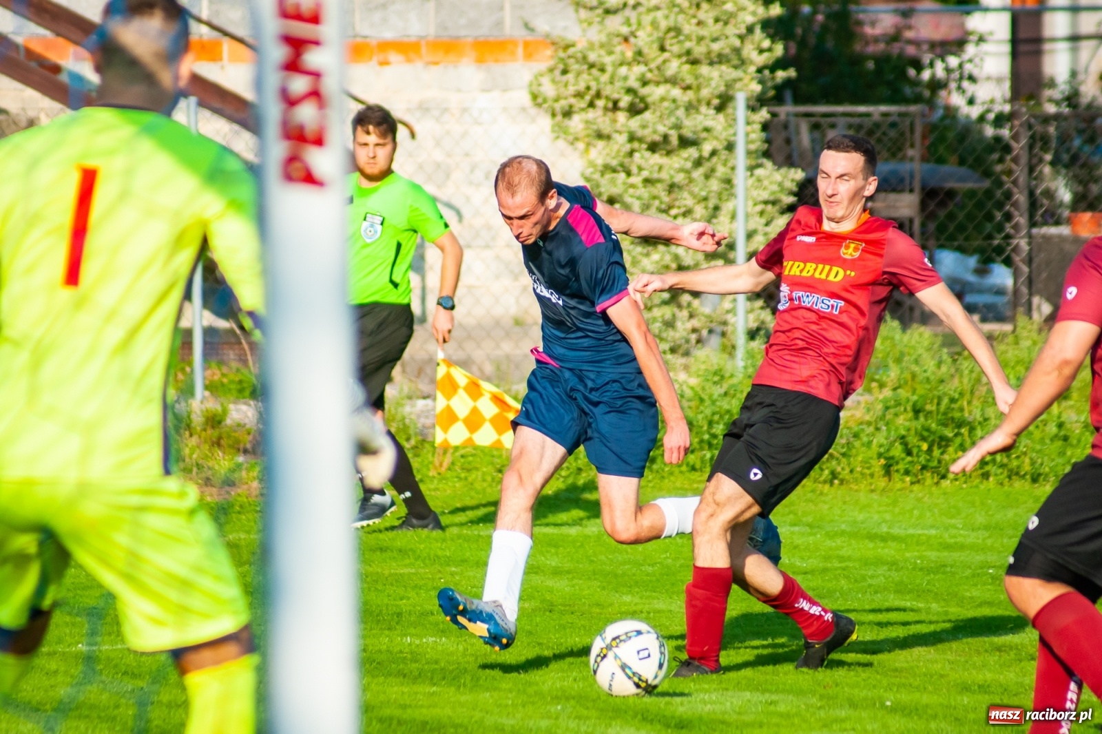 Zdjęcie w galerii na portalu naszraciborz.pl: Klasa okręgowa. Wymęczony remis Krzyżanowic [FOTO i WIDEO] wiadomości z regionu