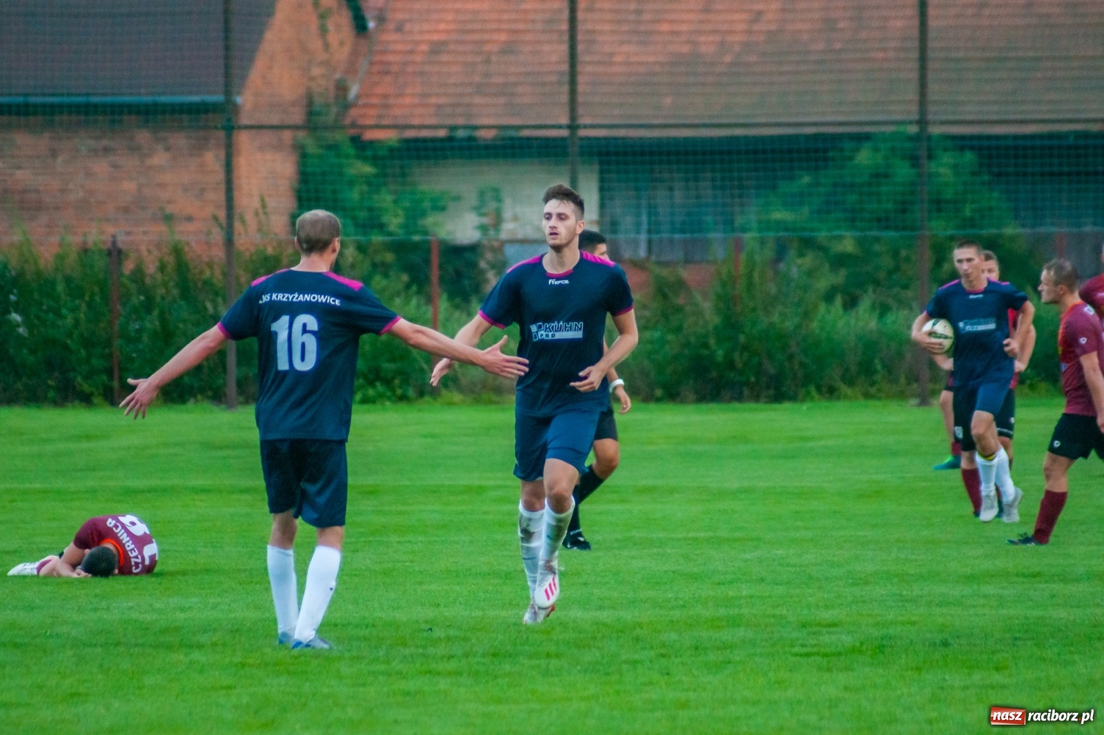 Zdjęcie w galerii na portalu naszraciborz.pl: Klasa okręgowa. Wymęczony remis Krzyżanowic [FOTO i WIDEO] wiadomości z regionu