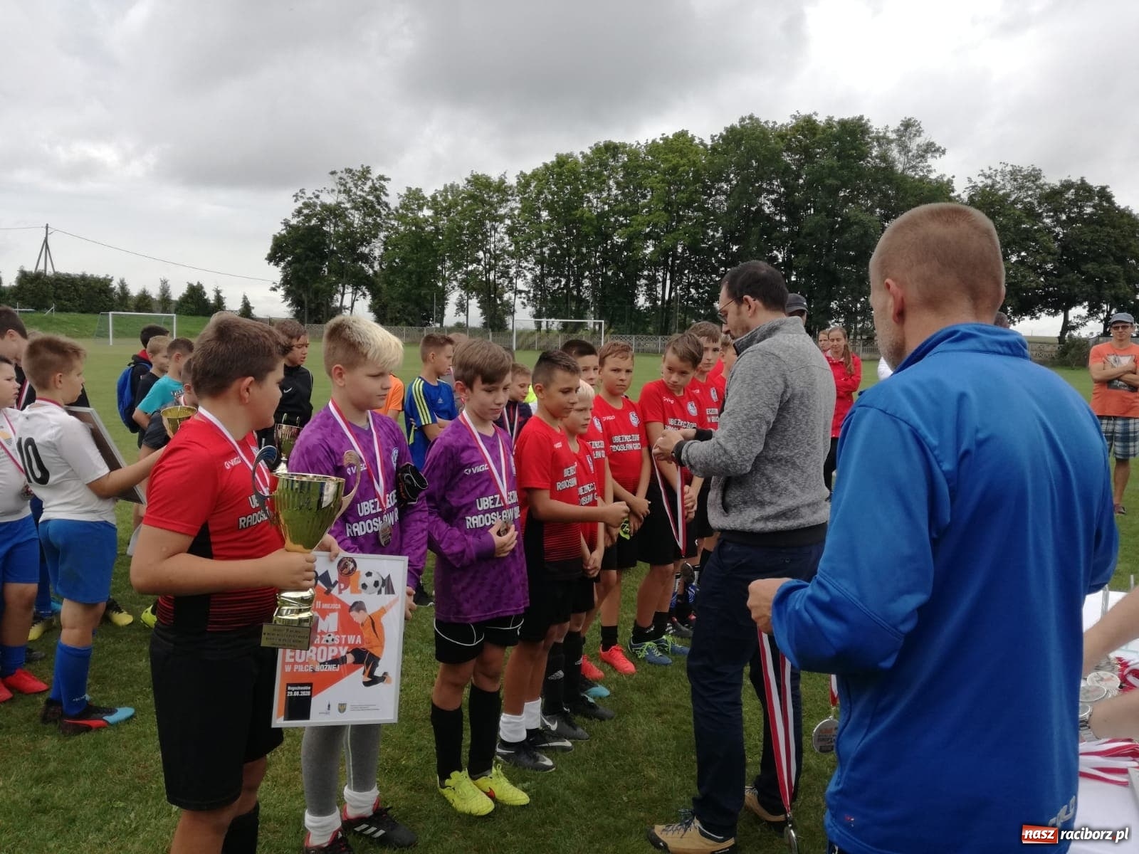 Zdjęcie w galerii na portalu naszraciborz.pl: Młodziki LKS Markowice wicemistrzami Europy wiadomości z regionu
