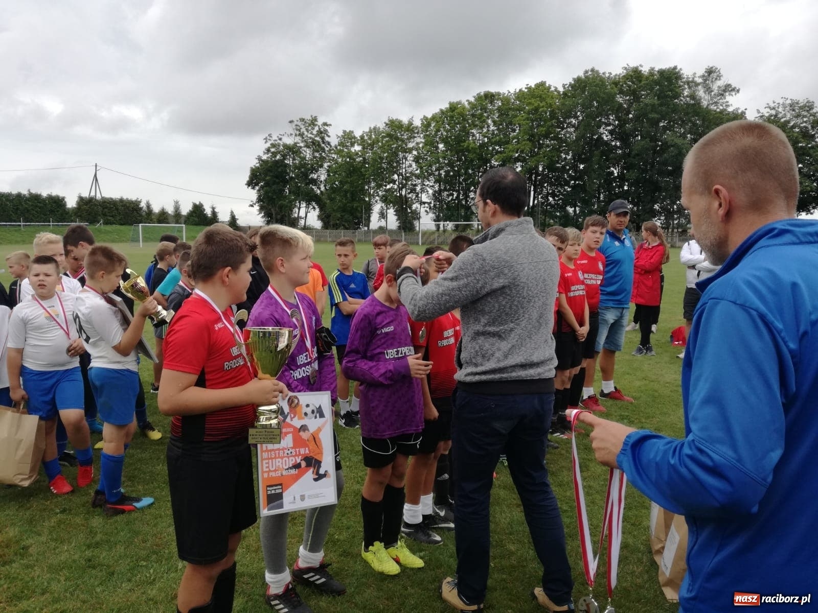Zdjęcie w galerii na portalu naszraciborz.pl: Młodziki LKS Markowice wicemistrzami Europy wiadomości z regionu