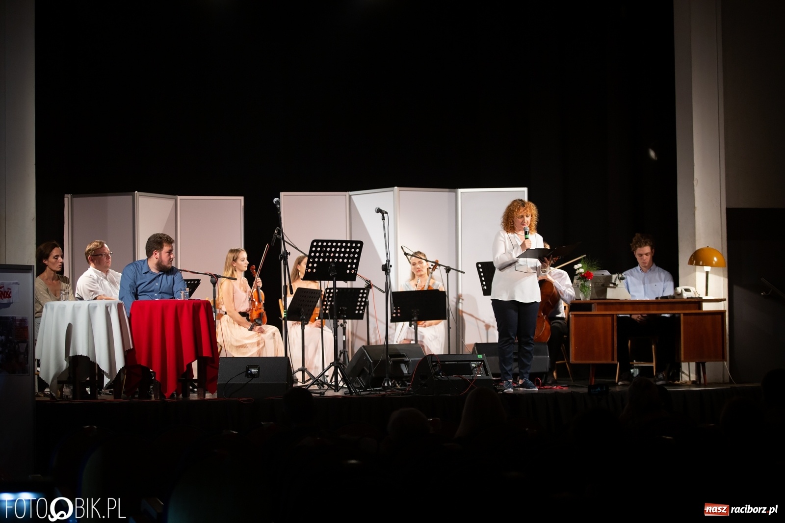 Zdjęcie w galerii na portalu naszraciborz.pl: Wyjątkowy koncert z okazji 40-lecia Solidarności wiadomości z regionu