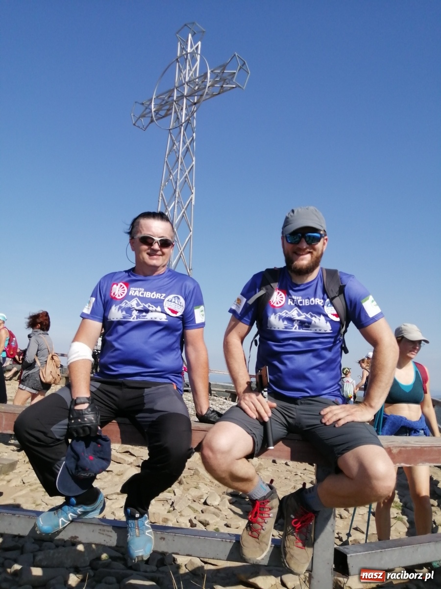 Zdjęcie w galerii na portalu naszraciborz.pl: Raciborzanie na IX wyprawie po szczytach Korony Gór Polskich wiadomości z regionu