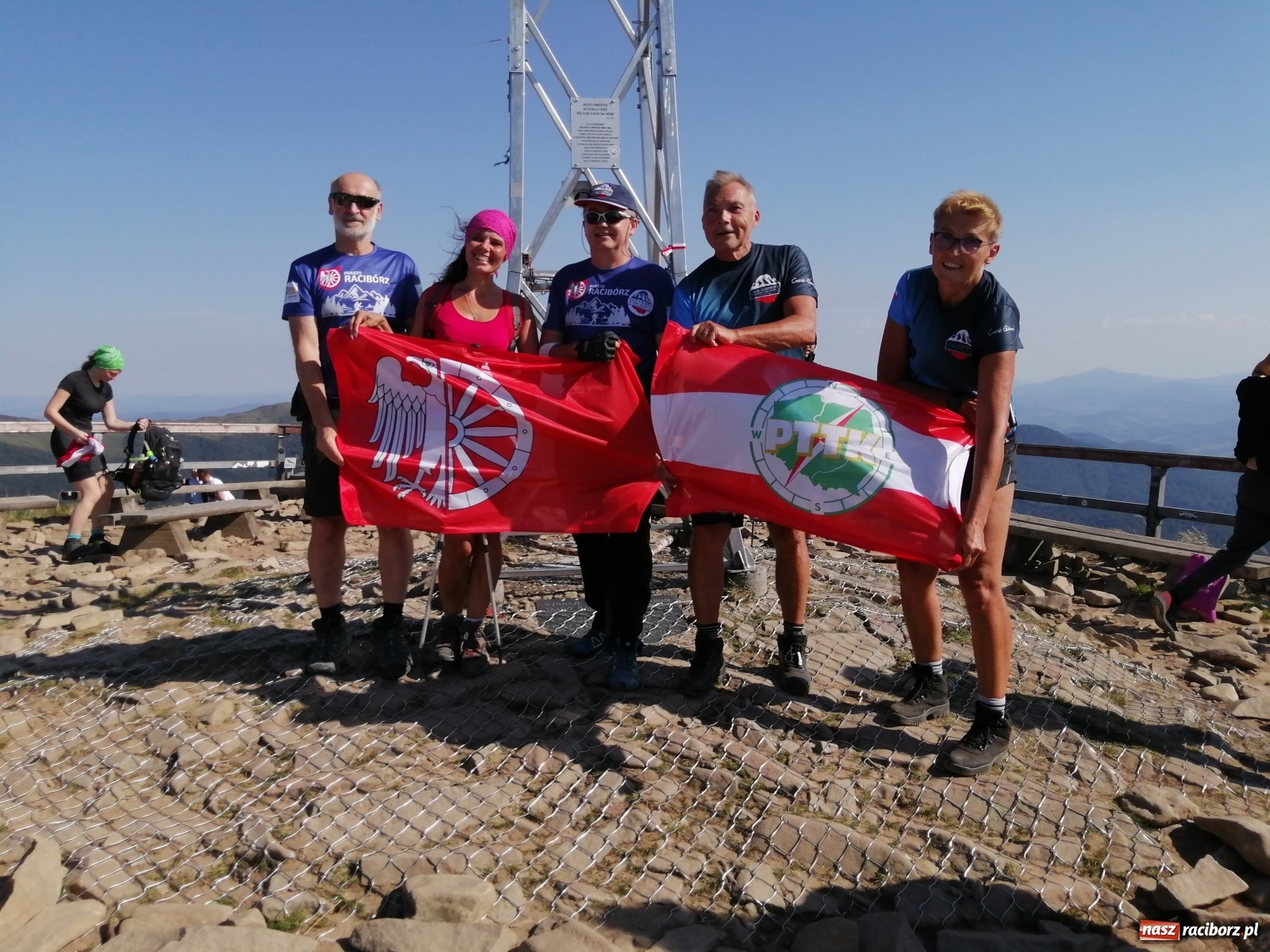 Zdjęcie w galerii na portalu naszraciborz.pl: Raciborzanie na IX wyprawie po szczytach Korony Gór Polskich wiadomości z regionu