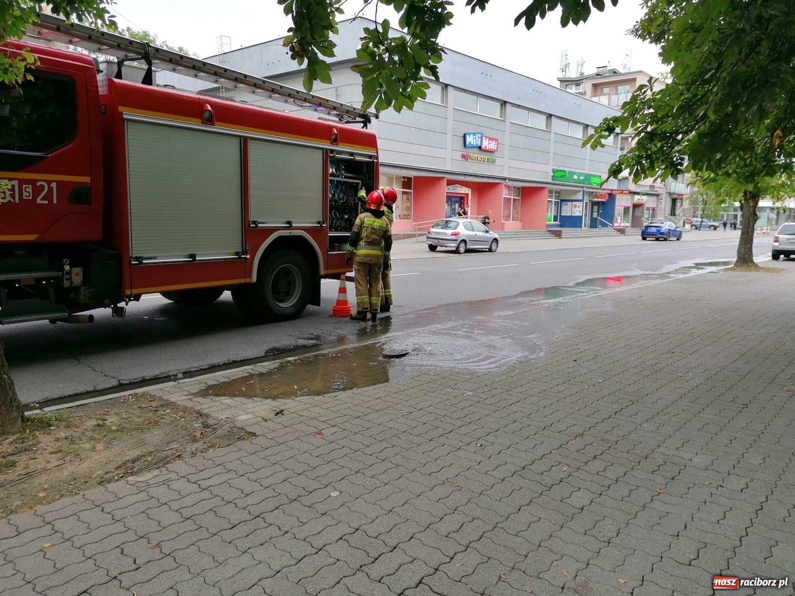 Zdjęcie w galerii na portalu naszraciborz.pl: Raport 998. Nocny wybuch w Siedliskach wiadomości z regionu