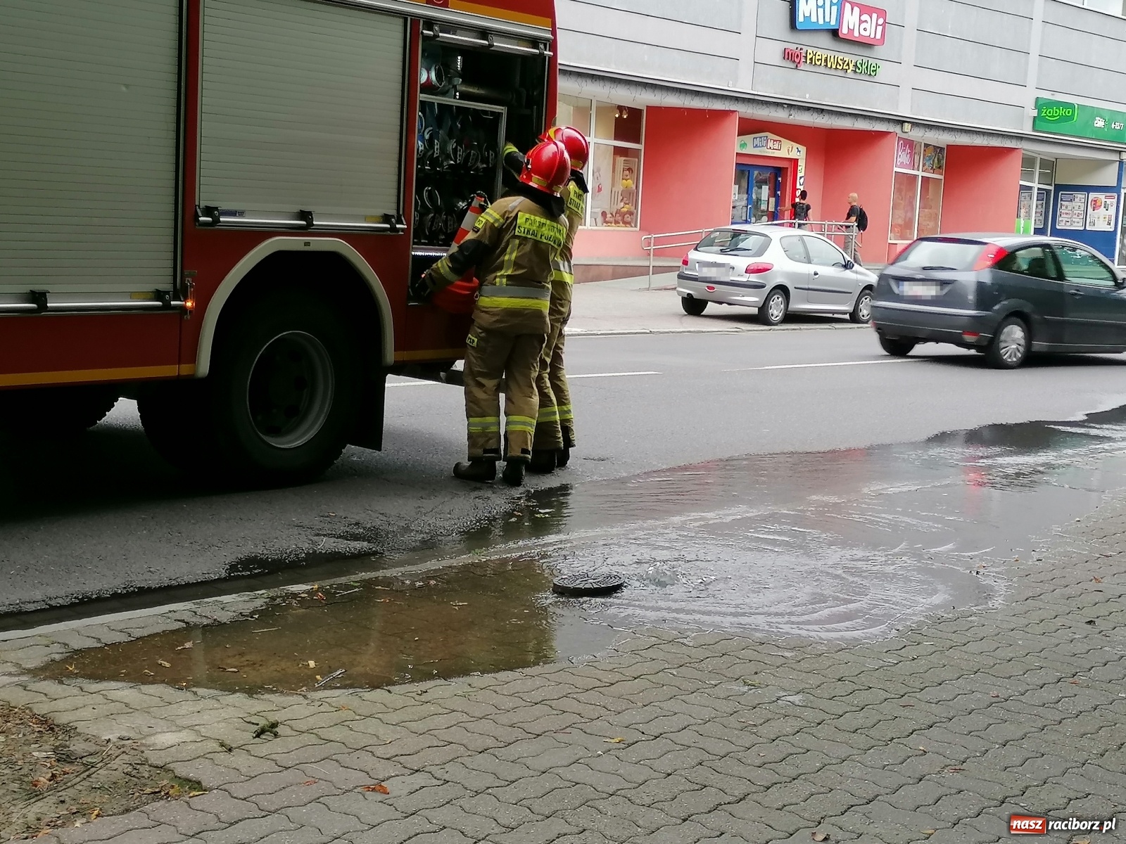 Zdjęcie w galerii na portalu naszraciborz.pl: Raport 998. Nocny wybuch w Siedliskach wiadomości z regionu