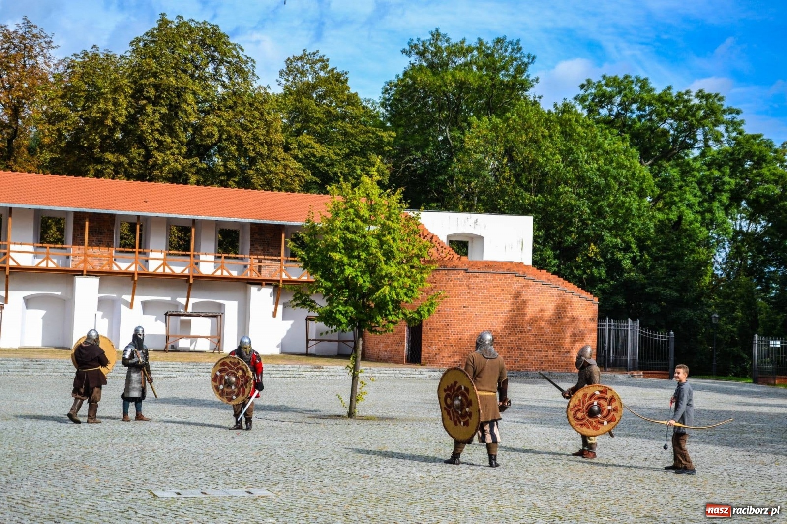 Zdjęcie w galerii na portalu naszraciborz.pl: Dni Otwarte w Krainie Górnej Odry - Zamek Piastowski w Raciborzu wiadomości z regionu