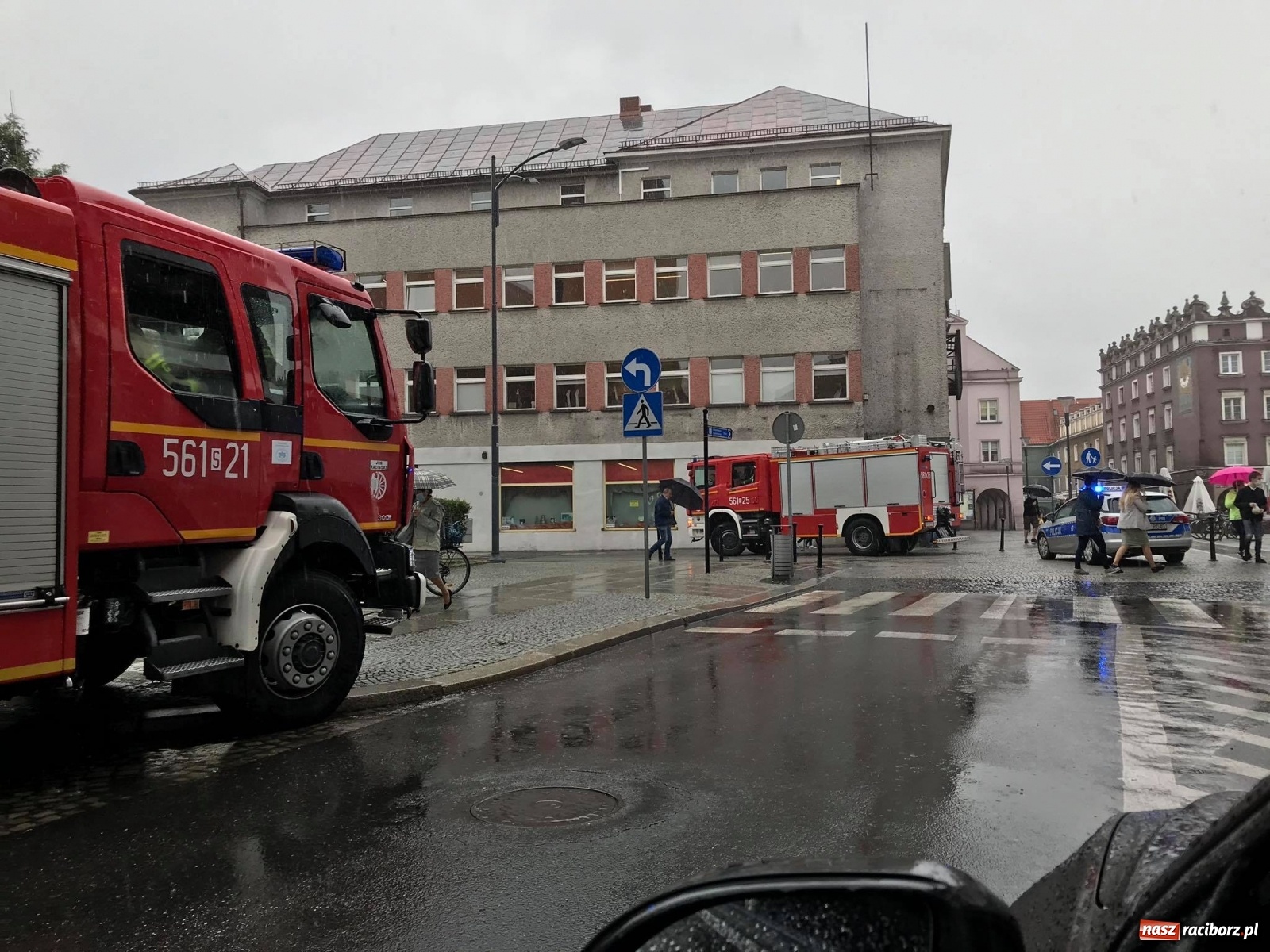 Zdjęcie w galerii na portalu naszraciborz.pl: Kolejne zgłoszenie o gazie bojowym. Tym razem z Rynku wiadomości z regionu