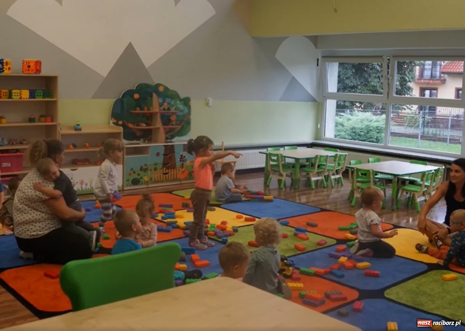 Zdjęcie w galerii na portalu naszraciborz.pl: Na Słonecznej ruszył oddział żłobkowy wiadomości z regionu