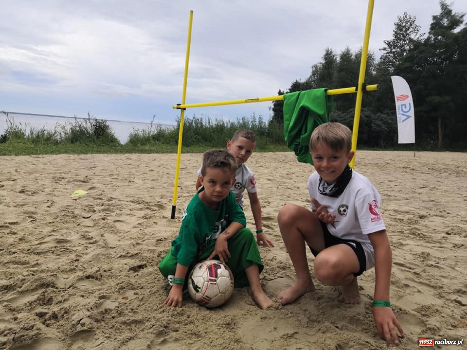 Zdjęcie w galerii na portalu naszraciborz.pl: Grupy młodzieżowe LKS Tworków na obozie piłkarskim w Pucku [FOTO] wiadomości z regionu