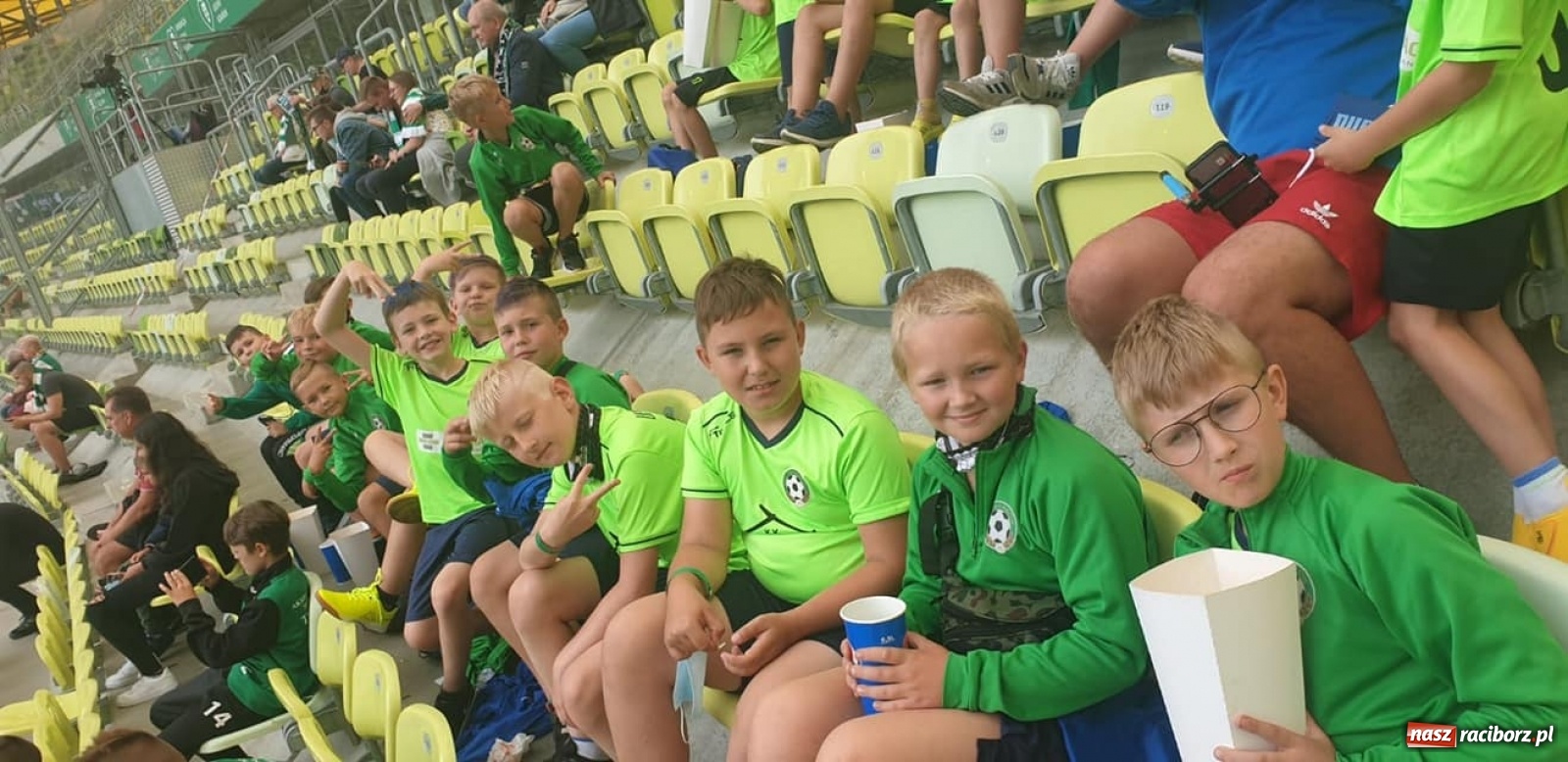 Zdjęcie w galerii na portalu naszraciborz.pl: Grupy młodzieżowe LKS Tworków na obozie piłkarskim w Pucku [FOTO] wiadomości z regionu