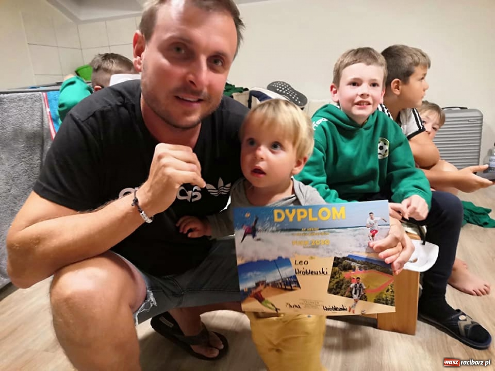 Zdjęcie w galerii na portalu naszraciborz.pl: Grupy młodzieżowe LKS Tworków na obozie piłkarskim w Pucku [FOTO] wiadomości z regionu