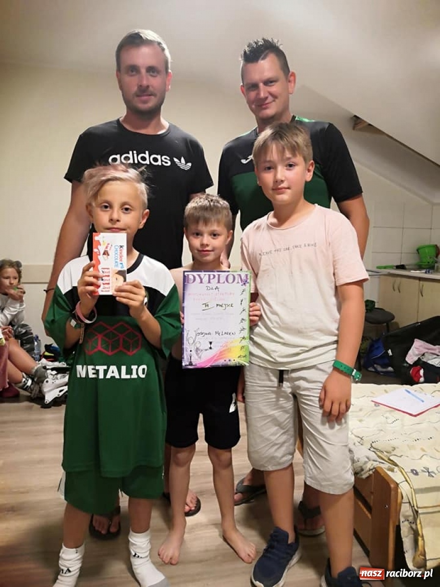 Zdjęcie w galerii na portalu naszraciborz.pl: Grupy młodzieżowe LKS Tworków na obozie piłkarskim w Pucku [FOTO] wiadomości z regionu