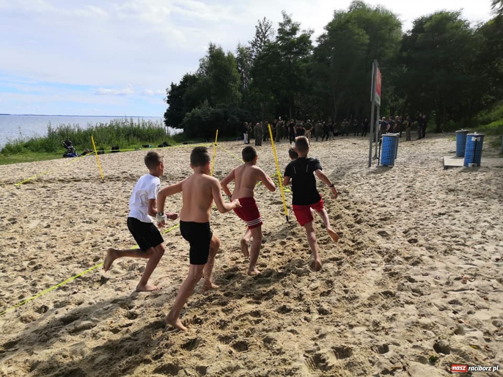 Zdjęcie w galerii na portalu naszraciborz.pl: Grupy młodzieżowe LKS Tworków na obozie piłkarskim w Pucku [FOTO] wiadomości z regionu