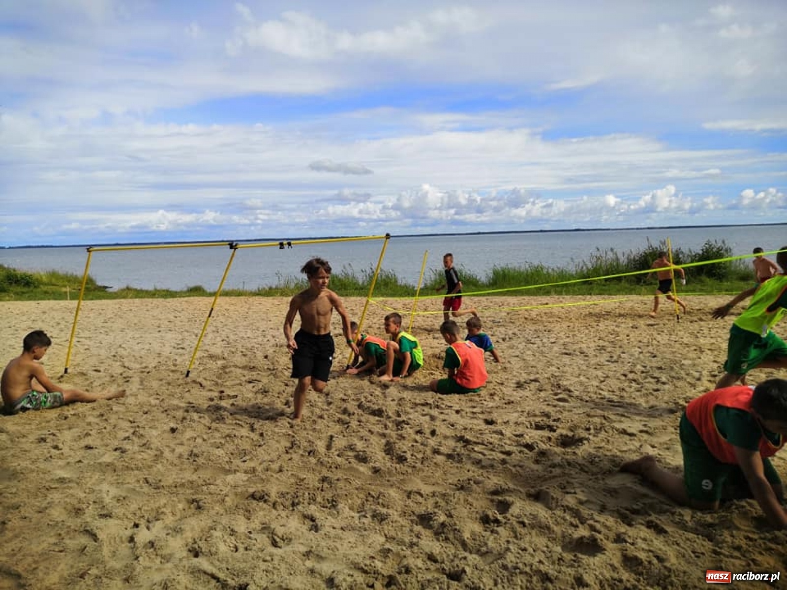 Zdjęcie w galerii na portalu naszraciborz.pl: Grupy młodzieżowe LKS Tworków na obozie piłkarskim w Pucku [FOTO] wiadomości z regionu